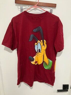 Disneyland Resorts Pluto Graphic T-Shirt, Maroon Red, Size Large